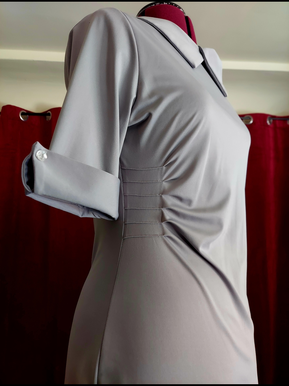 Retro-Style Grey Collared Shift Dress with Cuffed Short Sleeves - Very Stretchy